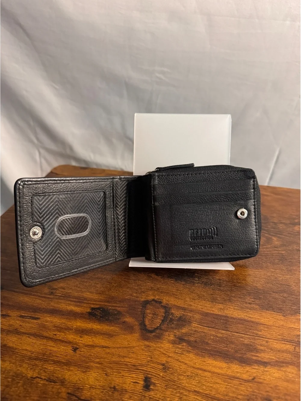 RFID Protection Genuine Leather Men's Black Bifold Wallet ID Window